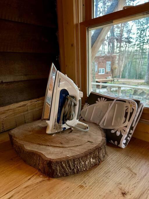 Beautiful & Peaceful Cabin W/ Deck Garden & Fire-Pit 墨菲 外观 照片