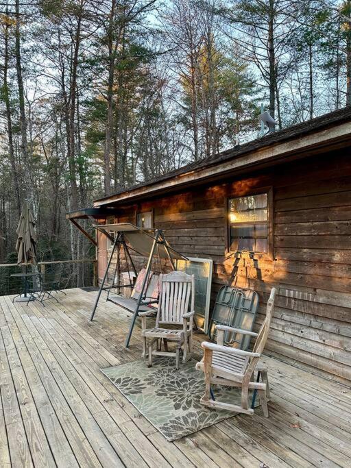 Beautiful & Peaceful Cabin W/ Deck Garden & Fire-Pit 墨菲 外观 照片
